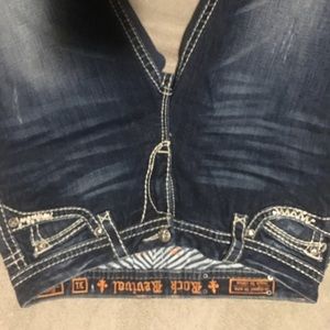 Women’s “Elaina” Rock Revival crop size 31